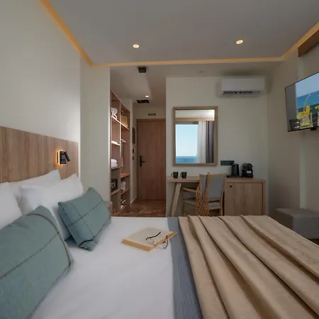 San Marine Hotel, Heart Of Chersonissos, Steps From The Sea فندق