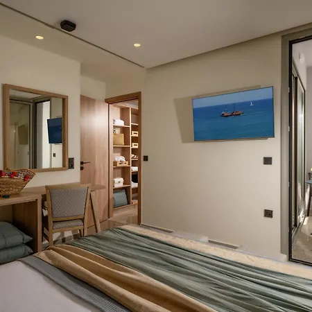 San Marine Hotel, Heart Of Chersonissos, Steps From The Sea فندق *
