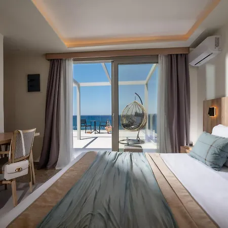 فندق San Marine Hotel, Heart Of Chersonissos, Steps From The Sea خيرسونِسوس
